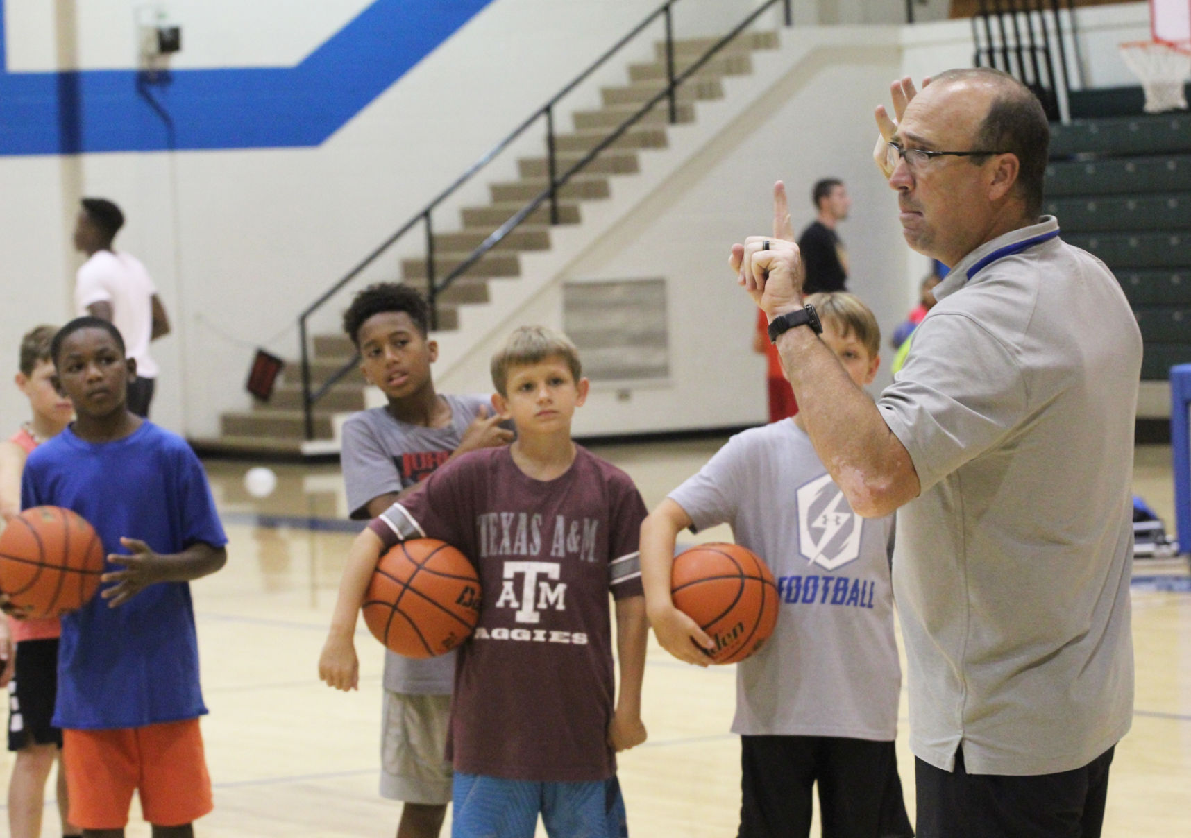 Local kids come eager to learn at Jacksonville Indian Basketball Camp